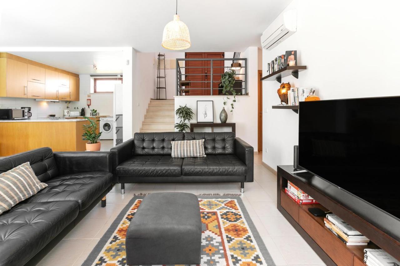Vila Moleza Vau  Luaran gambar